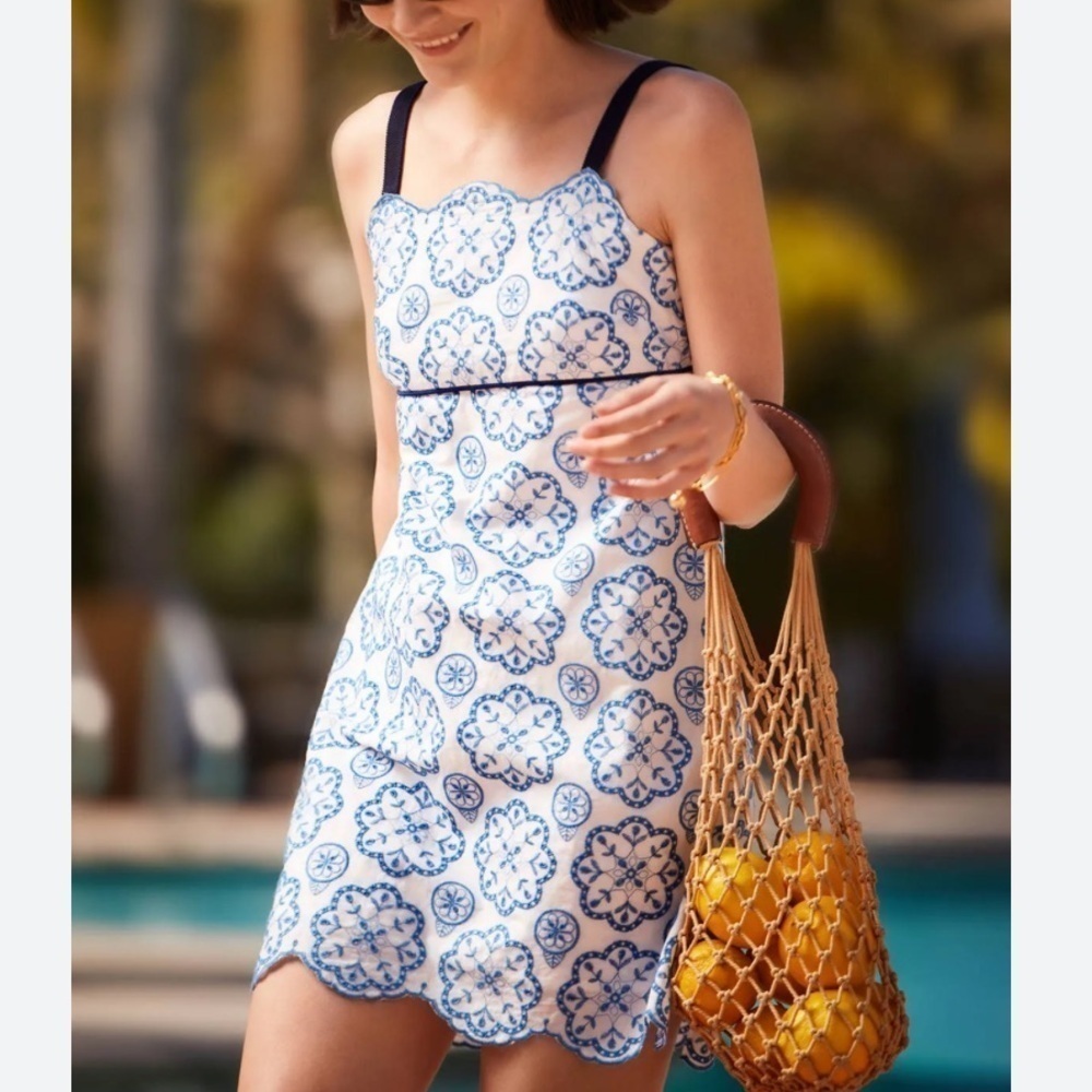 NWT Cartolina Nantucket The Lizzie Embroidered Eyelet Dress
Blue White Size XL - Picture 4 of 11